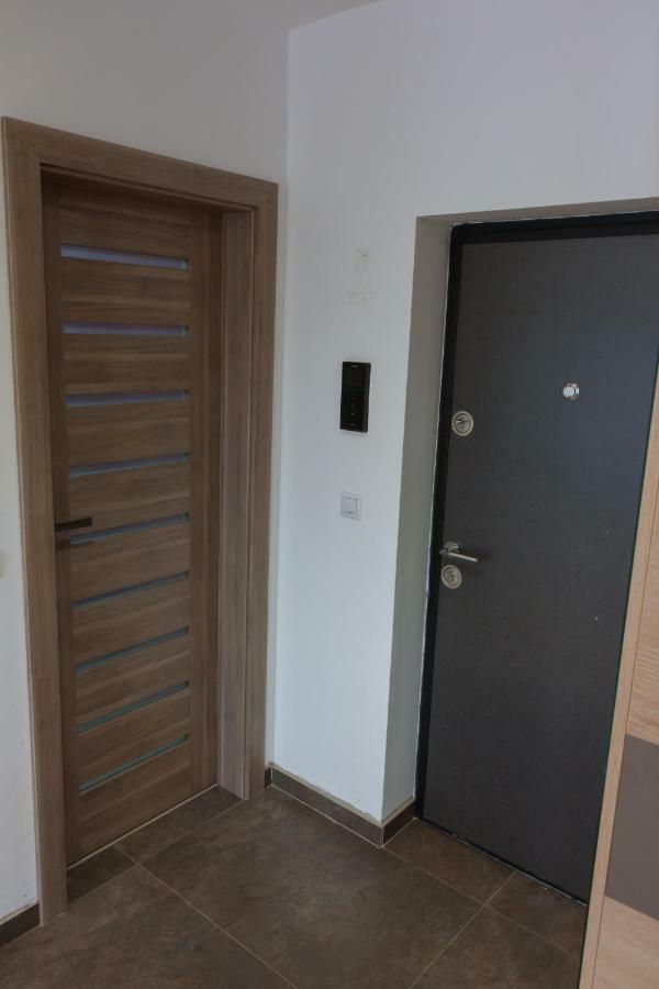 Presecan One Room Apartment With View Cluj-Napoca Exteriör bild
